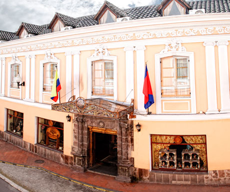 12 Patio Anduluz Quito